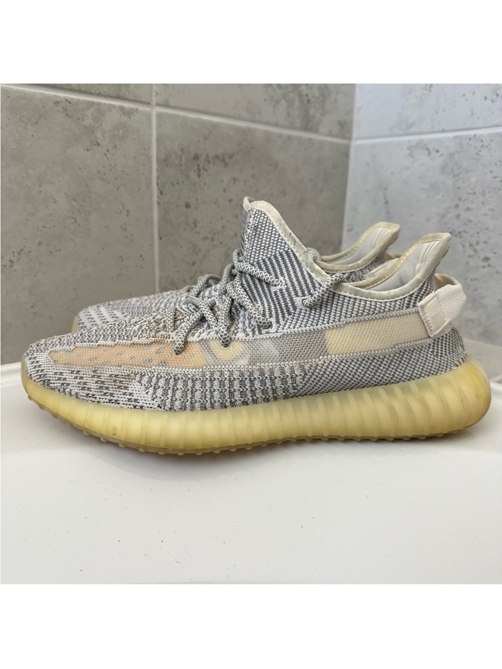 Yeezy Boost 350 V2 Sneaker Size 11.5 Men
